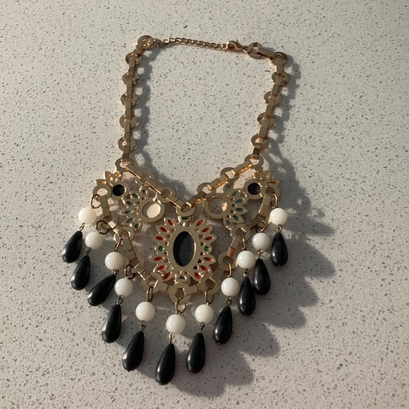 Statement necklace - Picture 4 of 4